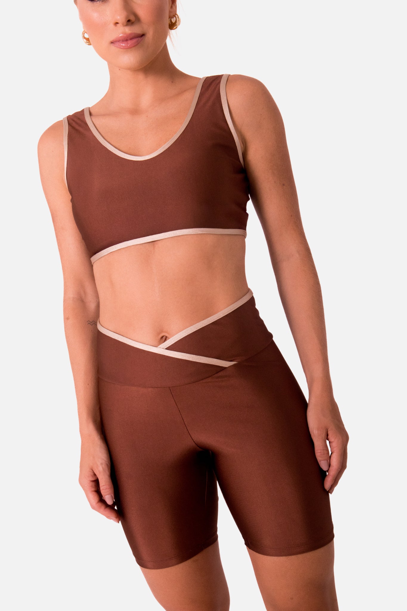 Conjunto bicolor chocolate HYRO