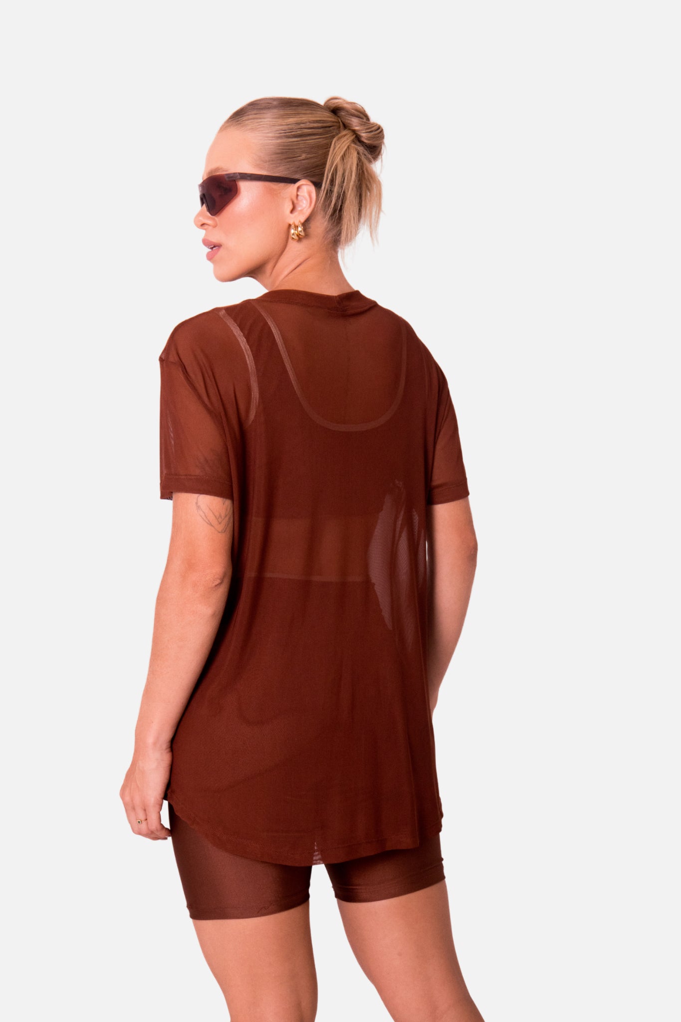 T-shirt Over arrastão chocolate HYRO