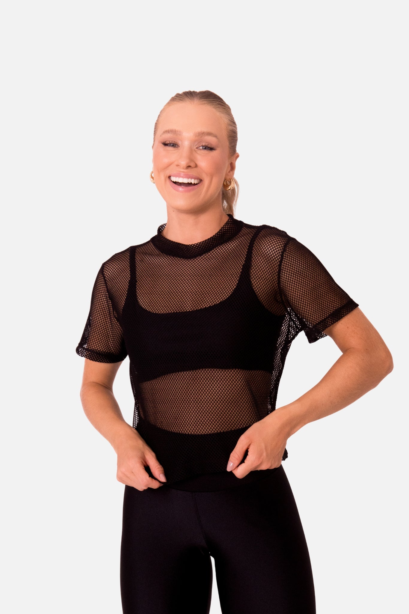 T-shirt cropped arrastão preta HYRO