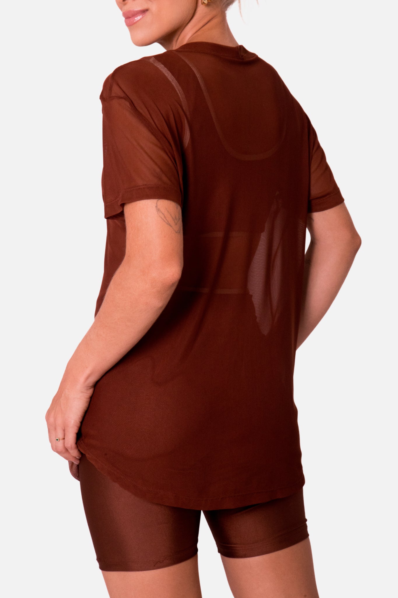 T-shirt Over arrastão chocolate HYRO